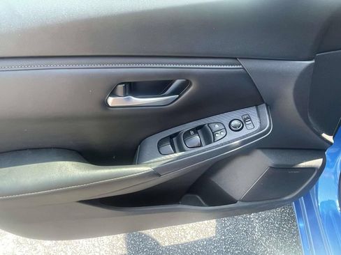 Used 2024 Nissan Sentra SV FWD image 14