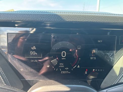 Used 2025 GMC Yukon XL Denali image 14