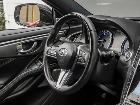 Used 2017 INFINITI Q60 3.0t w/ Premium Plus Package 3.0T image 13