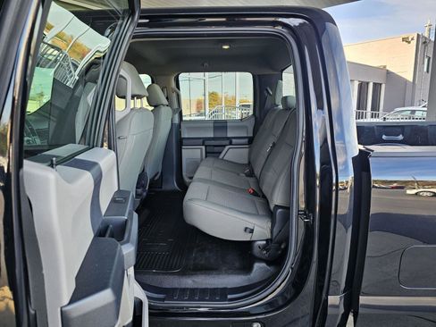 Used 2022 Ford F250 XL w/ Power Equipment Group image 40