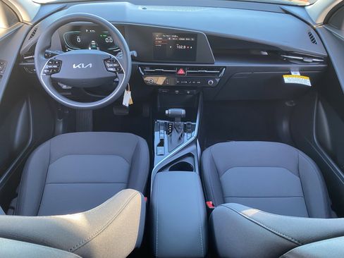 New 2026 Kia Niro LX image 13