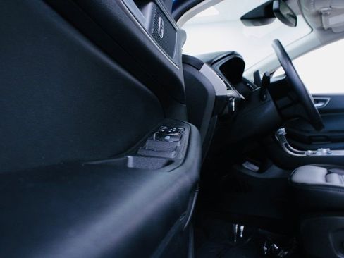 Used 2024 Ford Edge SEL image 5