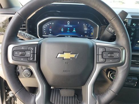 Used 2022 Chevrolet Silverado 1500 LT image 19