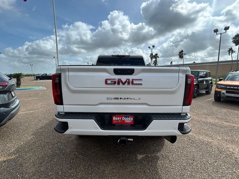 Used 2024 GMC Sierra 2500 Denali w/ Denali Reserve Package AWD/4WD image 5