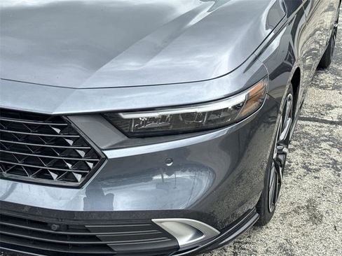 Used 2023 Honda Accord Touring image 9