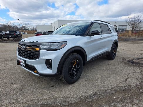 New 2026 Ford Explorer Tremor AWD/4WD image 3