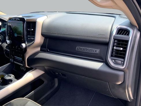 Used 2022 RAM 2500 Laramie AWD/4WD image 19