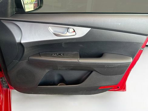 Used 2024 Kia Forte LXS w/ LXS Technology Package FWD image 24