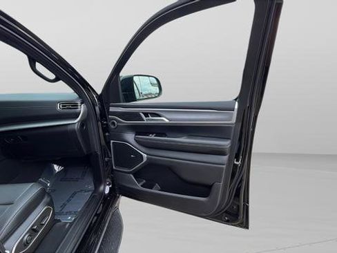 New 2026 Jeep Grand Wagoneer Limited image 27