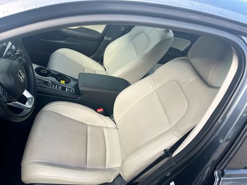Used 2023 Honda Civic Touring image 19