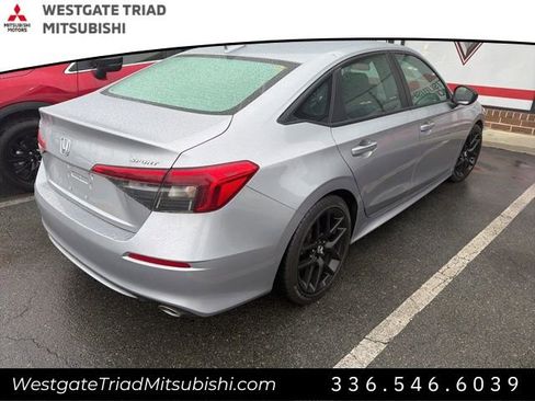 Used 2023 Honda Civic Sport image 7