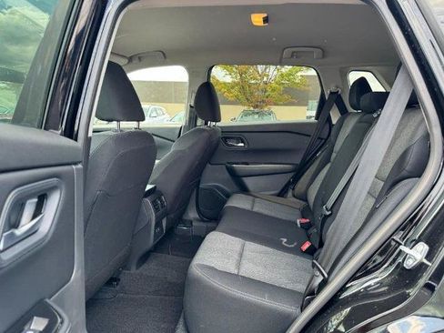 Certified 2026 Nissan Rogue SV FWD image 10
