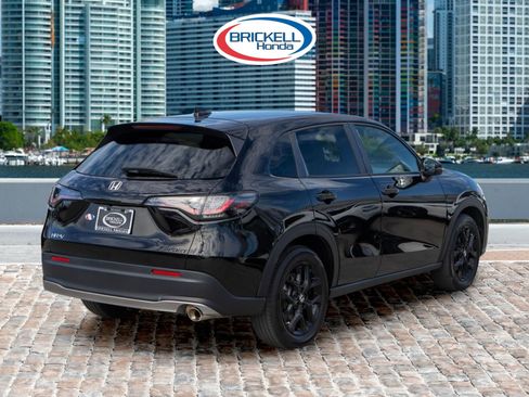 Certified 2023 Honda HR-V Sport image 6