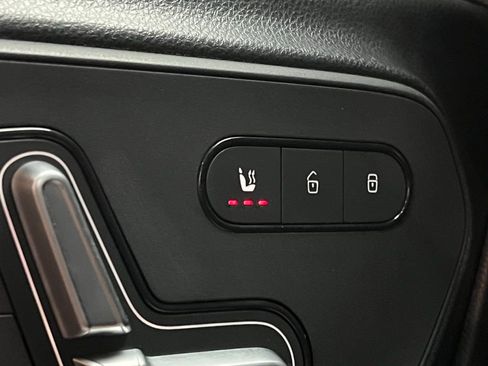 Used 2019 Mercedes-Benz Sprinter 2500 image 4