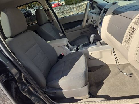 Used 2009 Ford Escape XLT AWD/4WD image 25