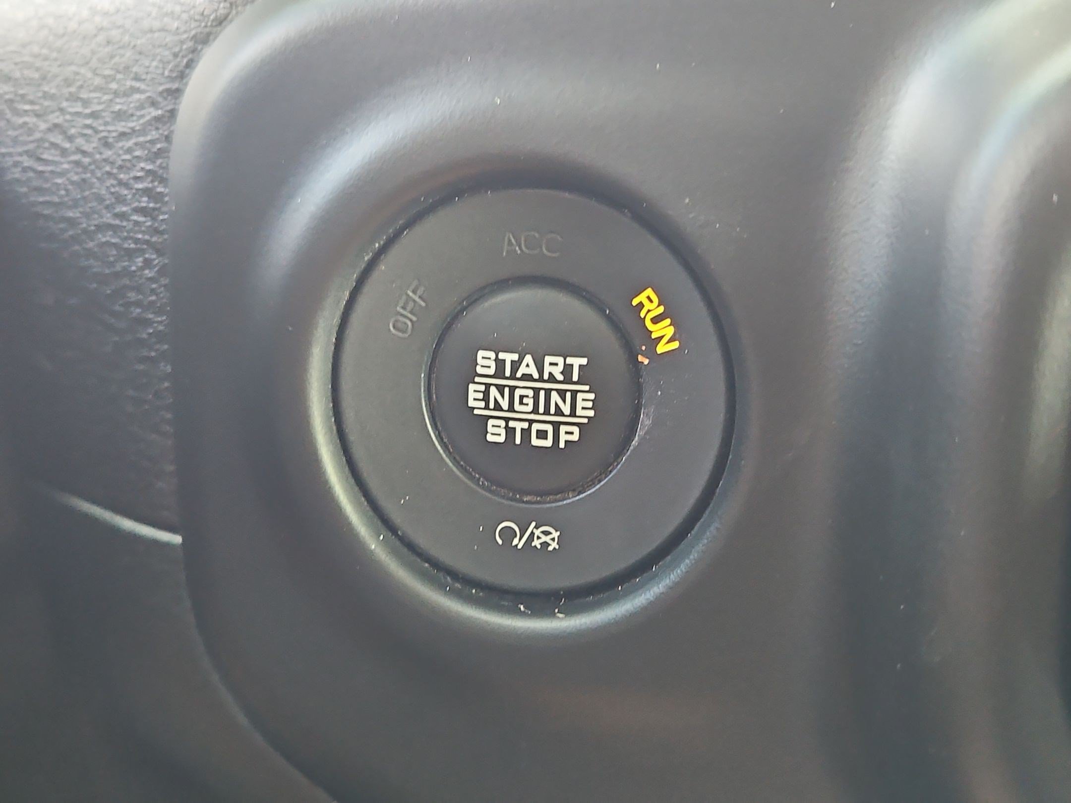 Used 2020 Jeep Wrangler Sport AWD/4WD image 16