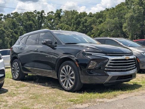 Certified 2024 Chevrolet Blazer Premier FWD image 1