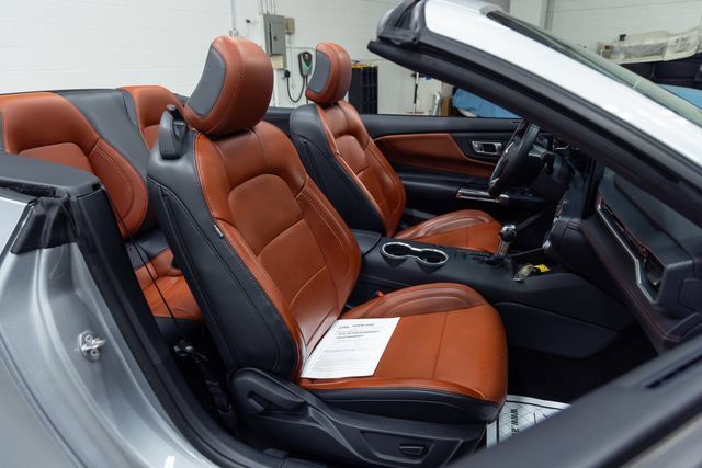 Used 2025 Ford Mustang Premium RWD image 24