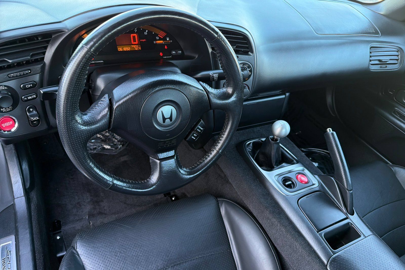 Used 2001 Honda S2000 image 16
