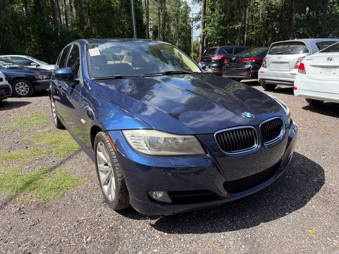 Used 2011 BMW 328i xDrive Sedan AWD/4WD image 10