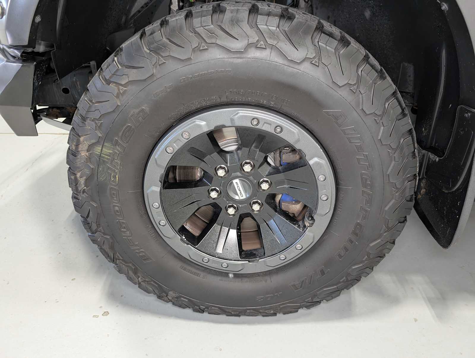 Used 2018 Ford F150 Raptor w/ Equipment Group 802A Luxury AWD/4WD image 3