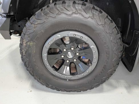 Used 2018 Ford F150 Raptor w/ Equipment Group 802A Luxury AWD/4WD image 3