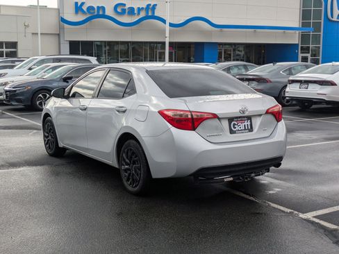 Used 2019 Toyota Corolla LE image 8