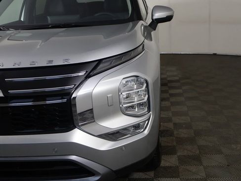New 2026 Mitsubishi Outlander SE image 16