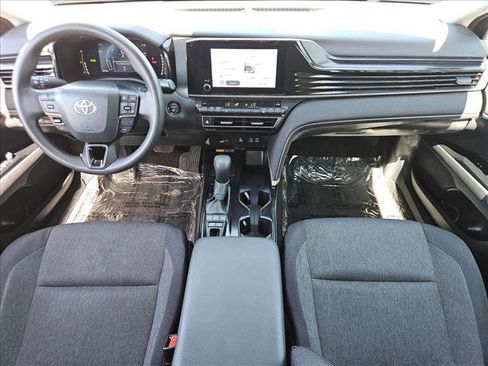 Used 2025 Toyota Camry LE FWD image 22