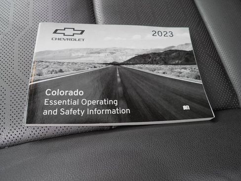 Certified 2023 Chevrolet Colorado Z71 w/ Z71 Convenience Package 2 AWD/4WD image 40