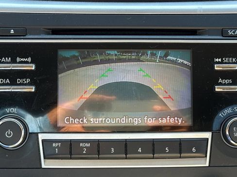 Used 2016 Nissan Altima 2.5 SV FWD image 25