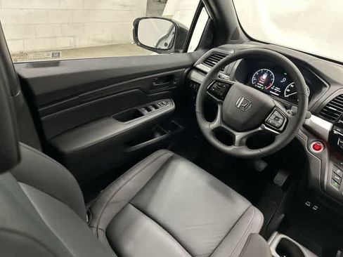 Certified 2026 Honda Odyssey Sport-L image 12