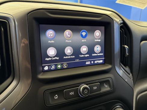 Used 2022 Chevrolet Silverado 1500 Custom image 18