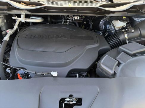 New 2026 Honda Odyssey Touring image 21