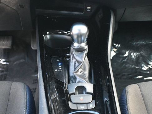 Used 2020 Toyota C-HR XLE FWD image 13