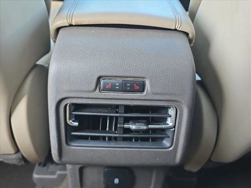 Used 2022 Lincoln Corsair AWD w/ Premium Package image 15