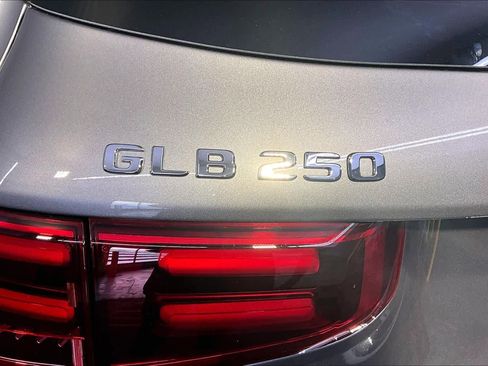 New 2026 Mercedes-Benz GLB 250 4MATIC image 6