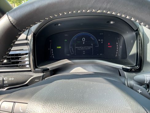 Used 2026 Toyota Camry SE FWD image 21