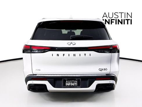 Certified 2023 INFINITI QX60 Luxe w/ Vision Package AWD/4WD image 9