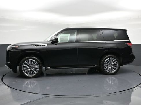 New 2026 INFINITI QX80 Luxe image 2
