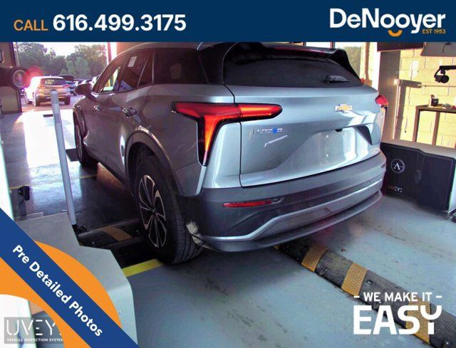 Used 2024 Chevrolet Blazer EV LT AWD/4WD image 12