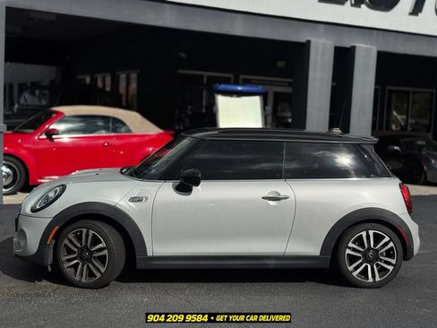 Used 2019 MINI Cooper S FWD image 3