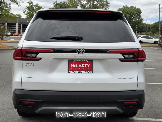 Used 2024 Toyota Grand Highlander AWD image 6