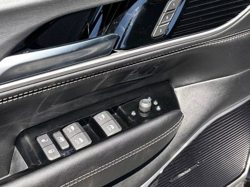 New 2026 Jeep Grand Wagoneer L Limited AWD/4WD image 11