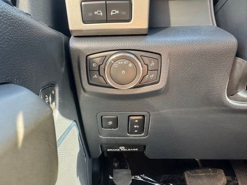 Used 2022 Ford F350 Lariat w/ Tremor Off-Road Package image 15