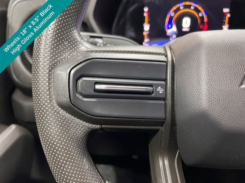 Used 2023 Chevrolet Colorado Trail Boss image 14