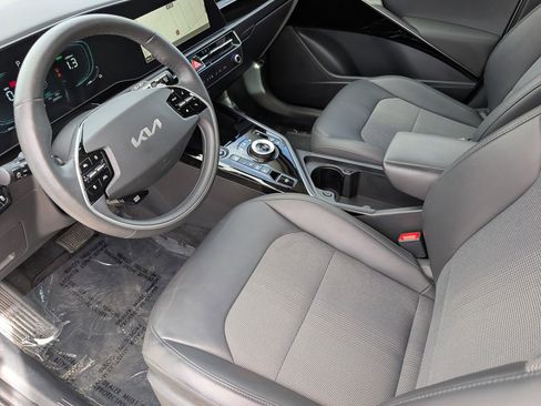Certified 2023 Kia Niro EX w/ EX Cold Weather Package FWD image 15