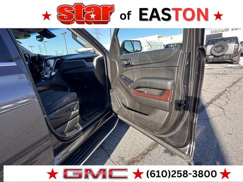 Used 2018 GMC Yukon XL SLE w/ SLE Value Package image 11