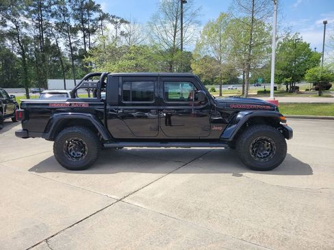 Used 2023 Jeep Gladiator Mojave w/ Cold Weather Group image 8