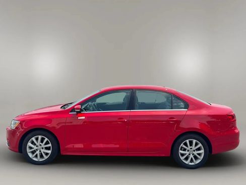 Used 2014 Volkswagen Jetta SE FWD image 4